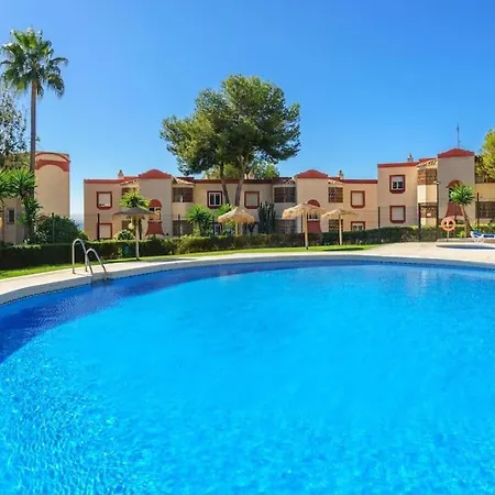 Riviera Seaview Getaway *