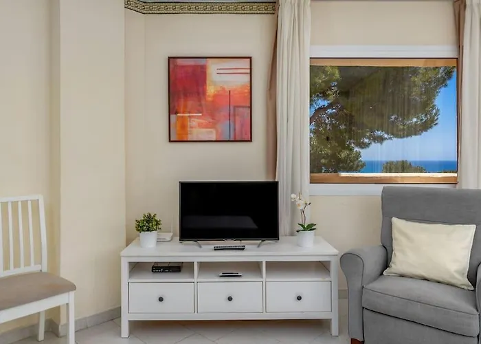 Riviera Seaview Getaway