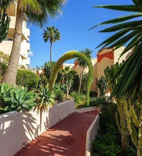 דירה Riviera Seaview Getaway מיחאס